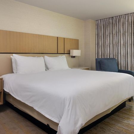 Jb Duke Hotel Durham Bagian luar foto