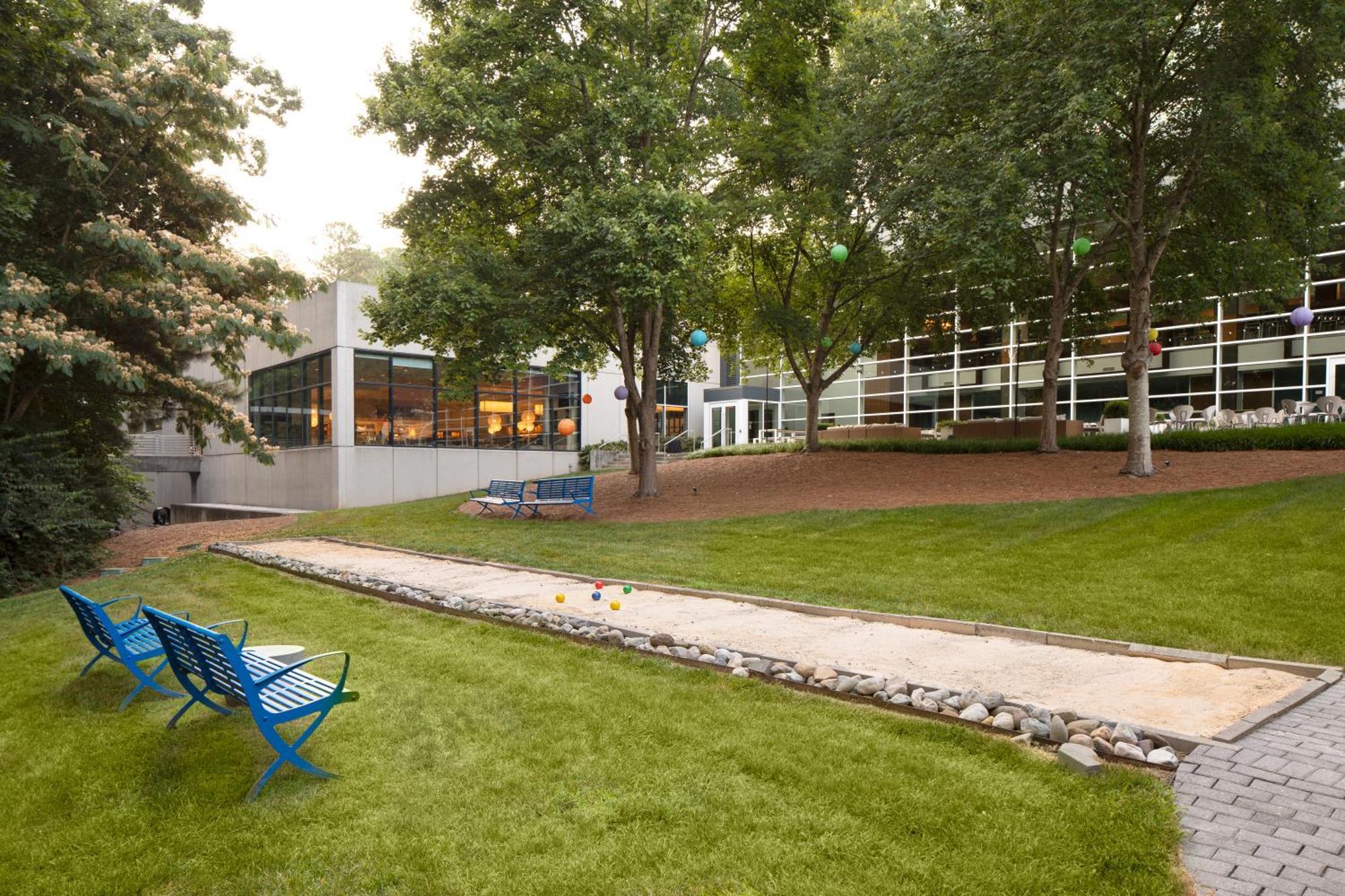 Jb Duke Hotel Durham Bagian luar foto