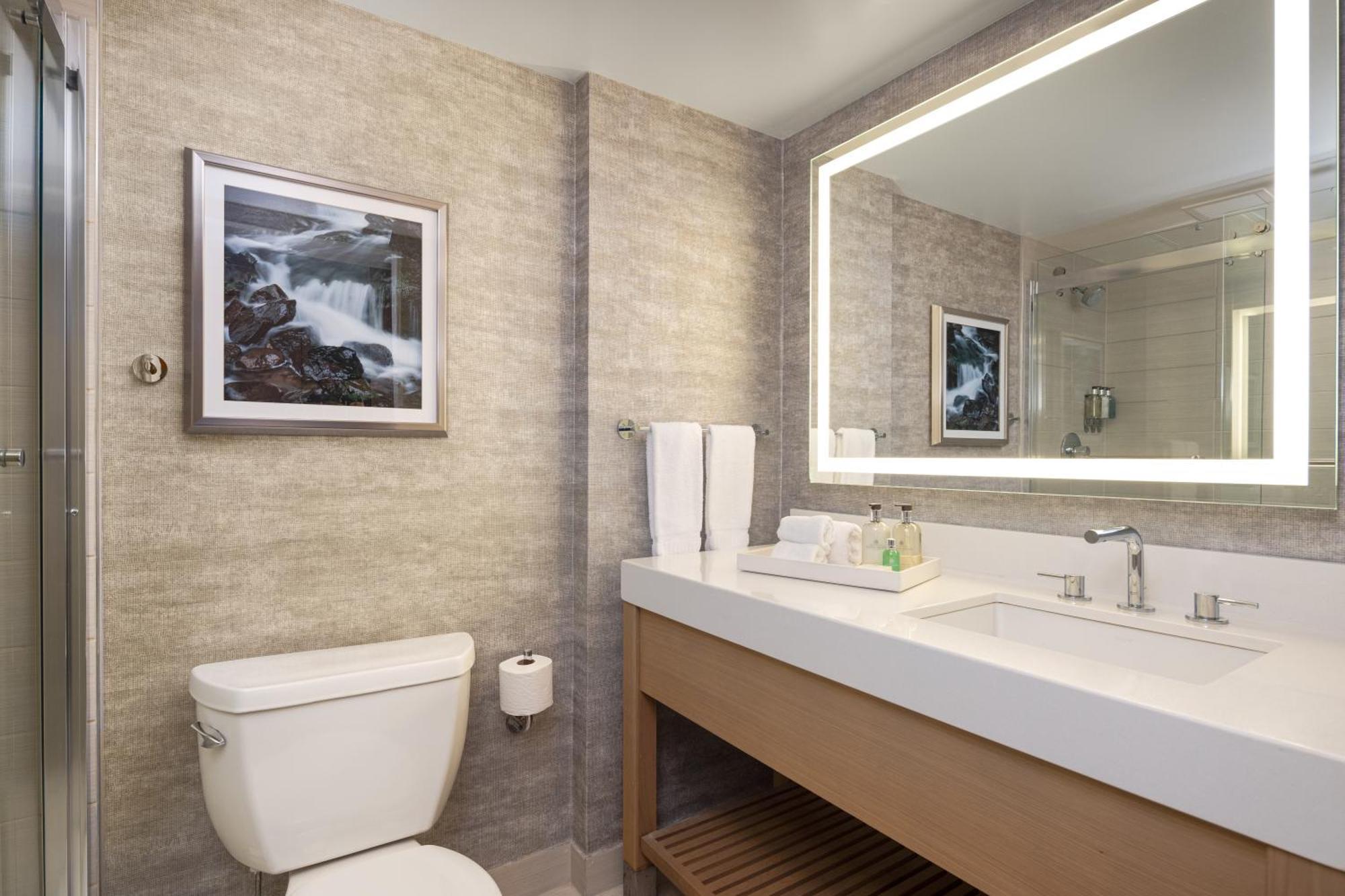 Jb Duke Hotel Durham Bagian luar foto