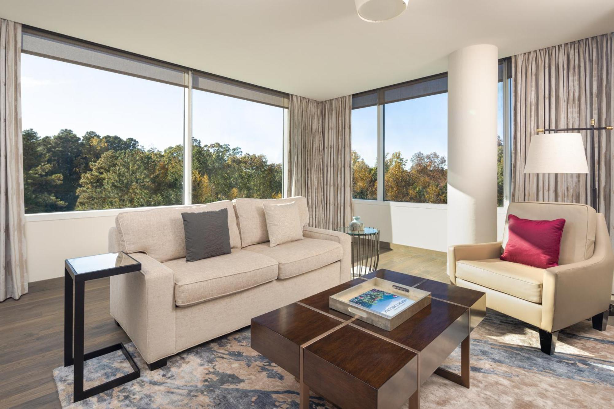 Jb Duke Hotel Durham Bagian luar foto