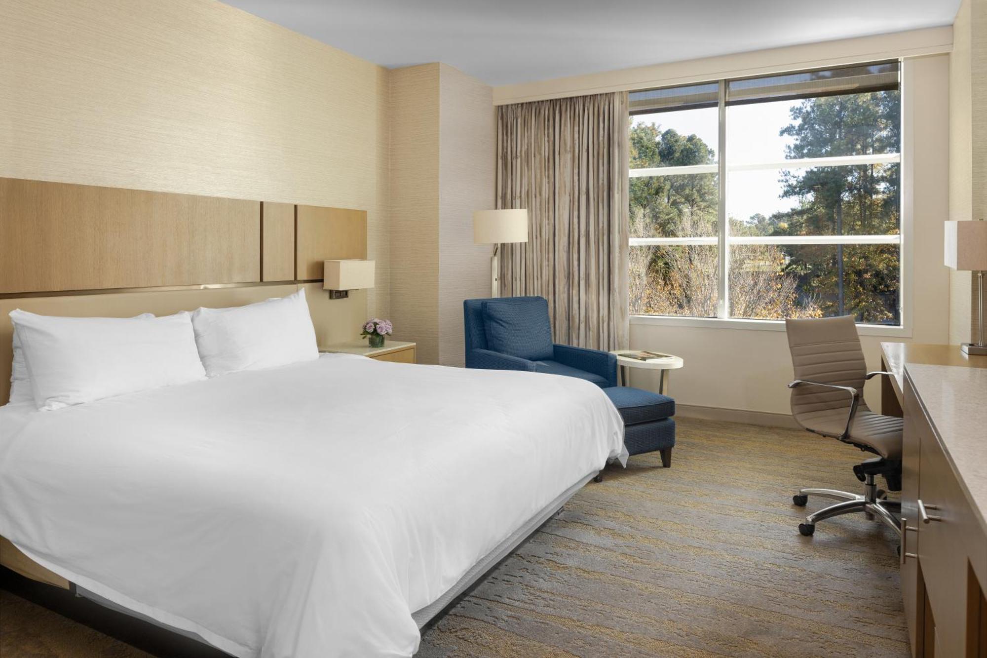 Jb Duke Hotel Durham Bagian luar foto