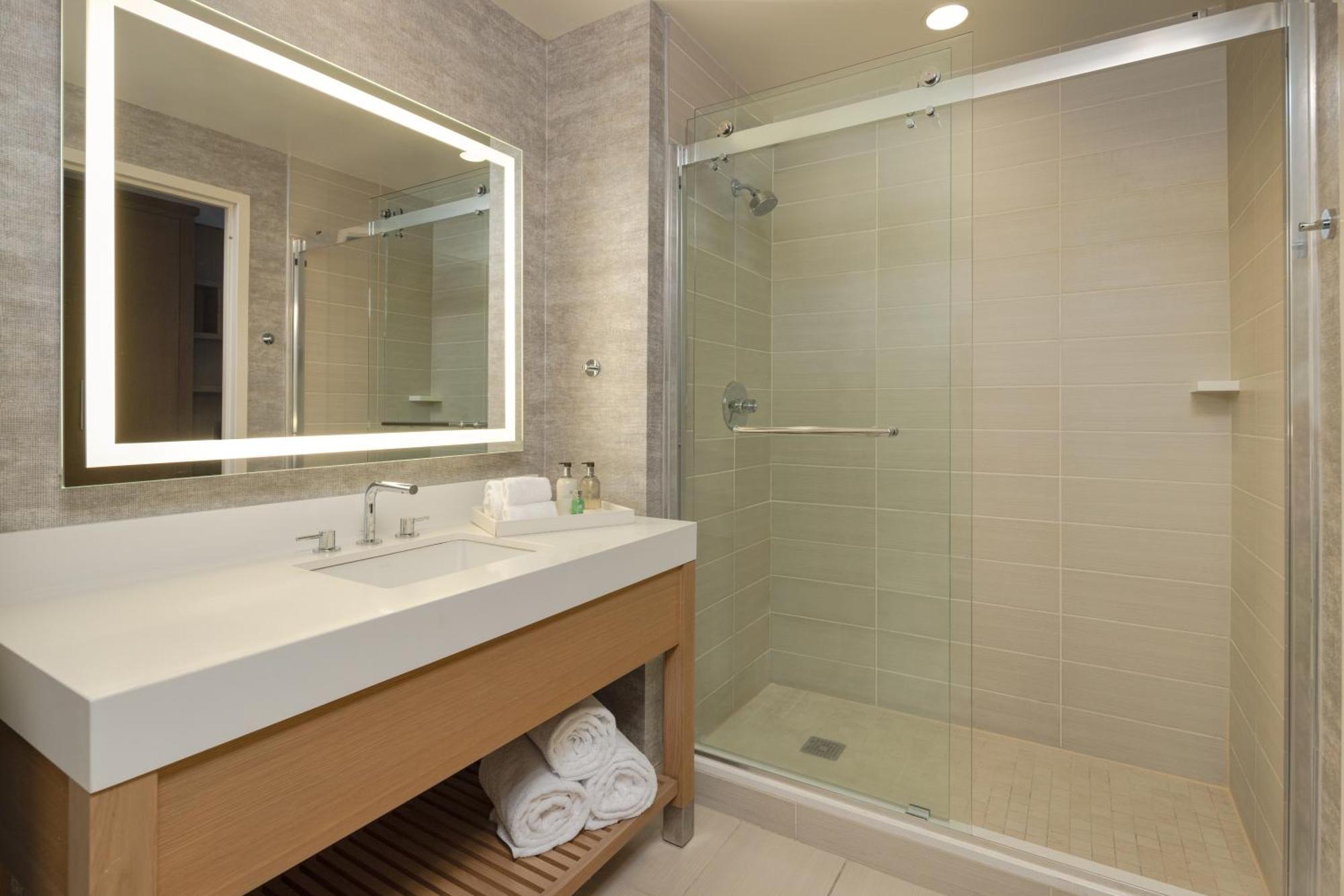 Jb Duke Hotel Durham Bagian luar foto