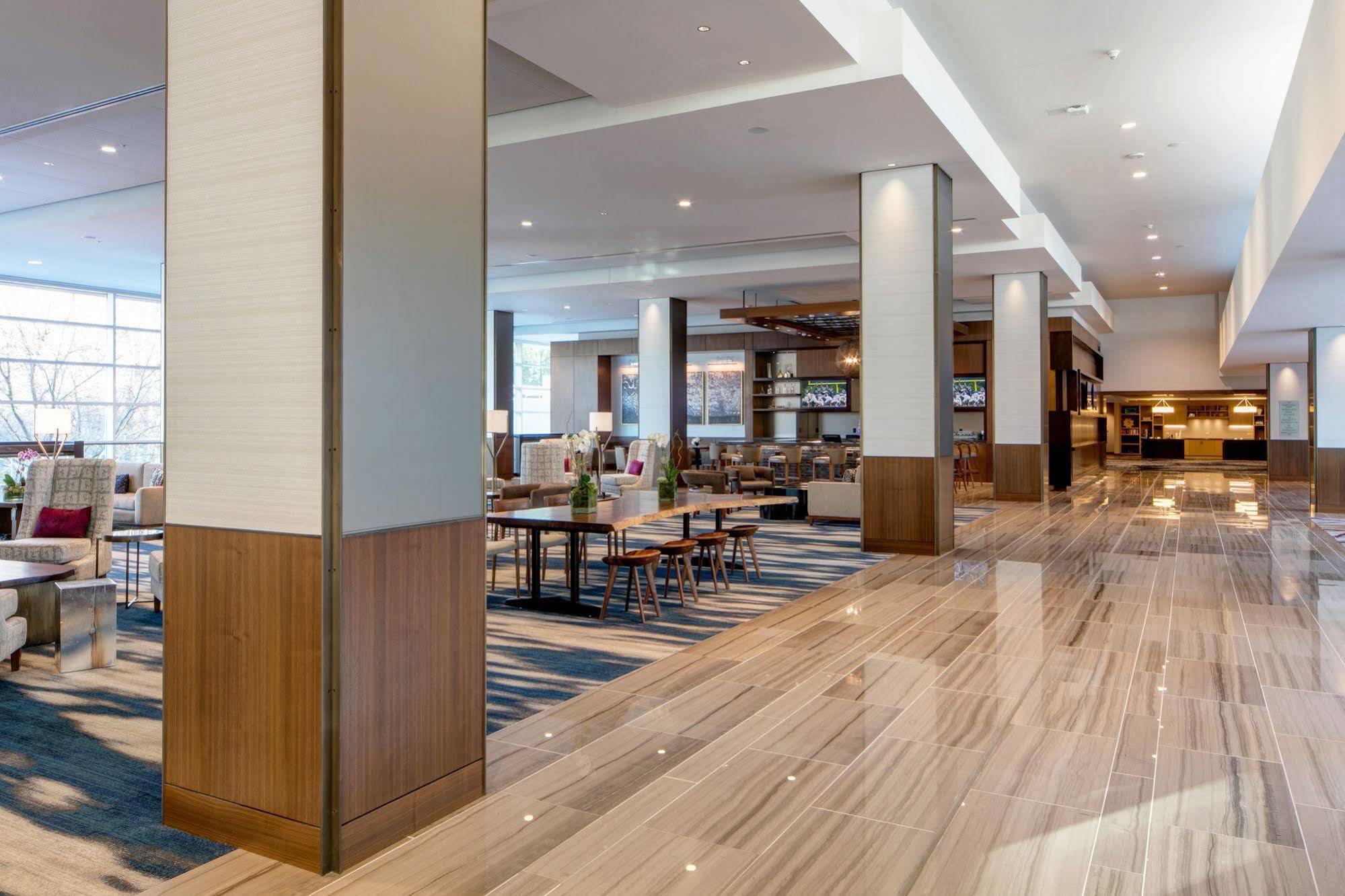 Jb Duke Hotel Durham Bagian luar foto